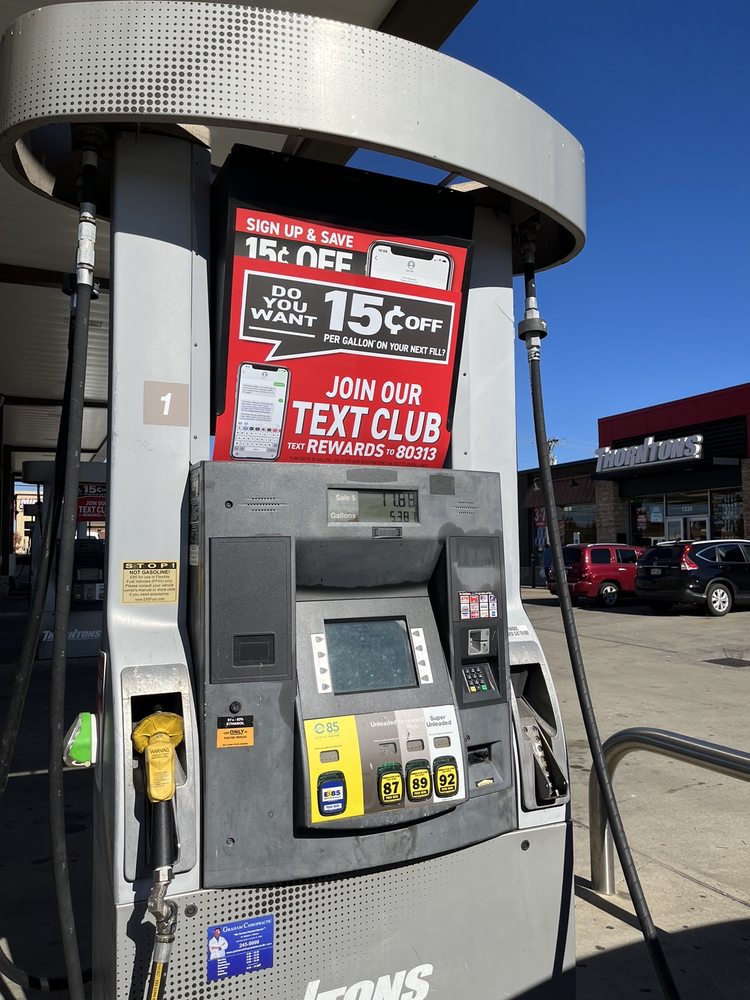 THORNTONS Updated July 2024 12 Photos 1335 S Hurstbourne Pkwy