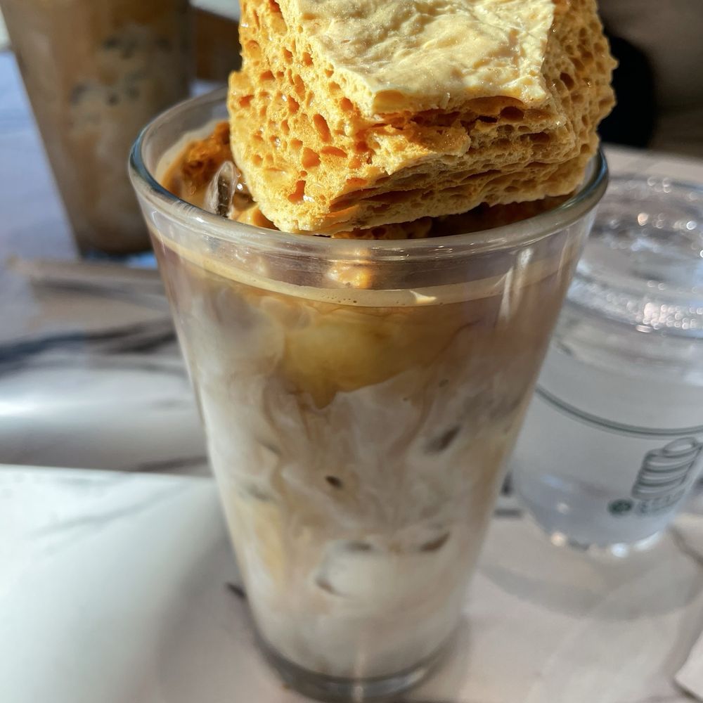 Gram Cafe & Pancakes - Honeycomb latte - Japanese Near Me - Monterey Park, California Gram Cafe & Pancakes - Honeycomb latte - Japanese Near Me - Monterey Park, California