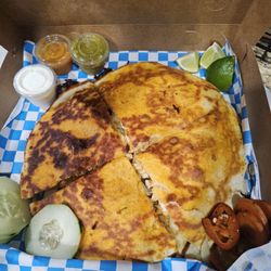 Tacos Y Antojitos Sin Frontera - Birria quesidilla