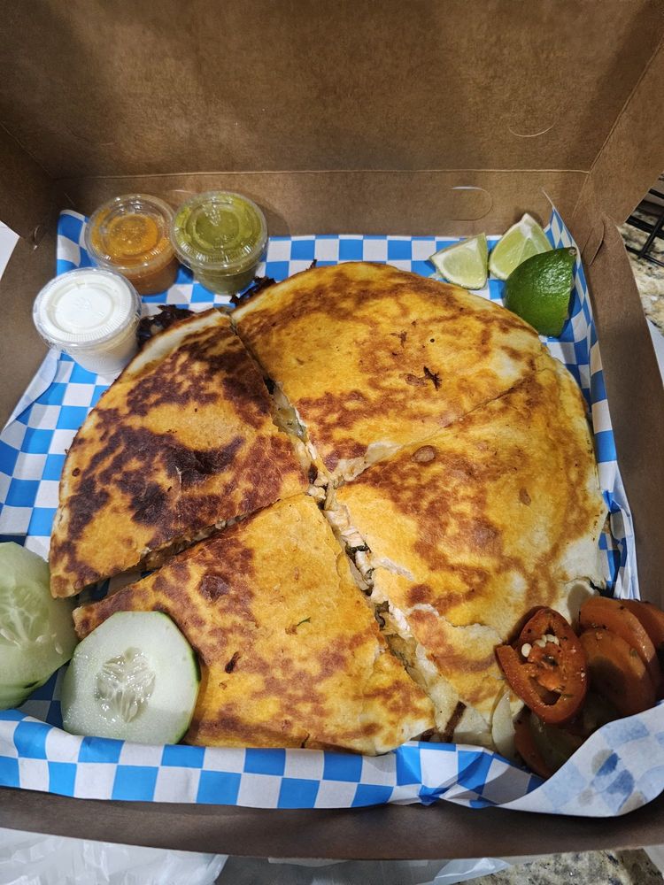 Tacos Y Antojitos Sin Frontera