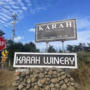 Karah Estate Vineyard - Wine Tasting Room Near Me - Cotati, California