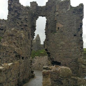 Dunluce Castle - Castles Near Me - Bushmills, MYL Dunluce Castle - Castles Near Me - Bushmills, MYL