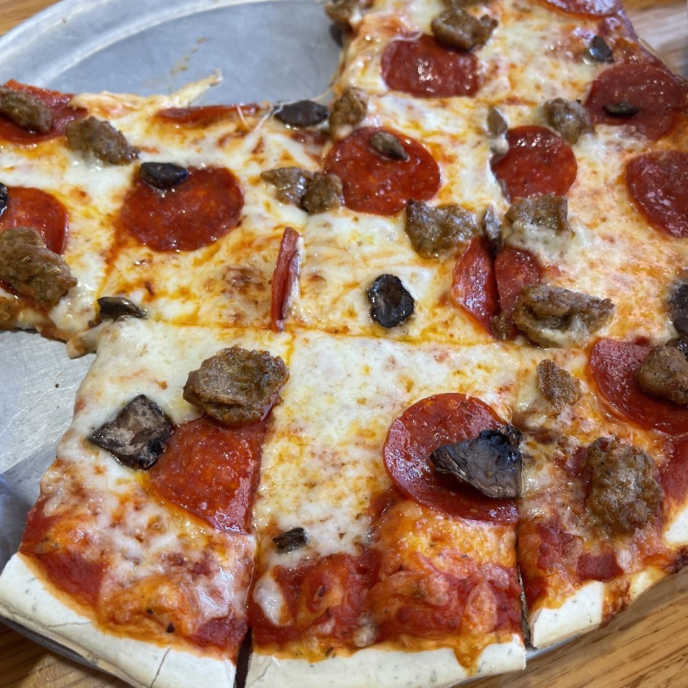 Boss' Pizza & Chicken - Pepperoni sausage and mushroom pizza - Pizza Near Me - Keystone, South Dakota Boss' Pizza & Chicken - Pepperoni sausage and mushroom pizza - Pizza Near Me - Keystone, South Dakota