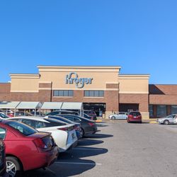 Kroger - Great location