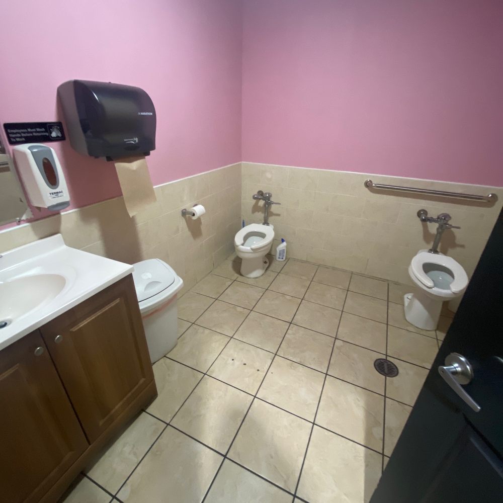 A bathroom for two when you really don't want company.