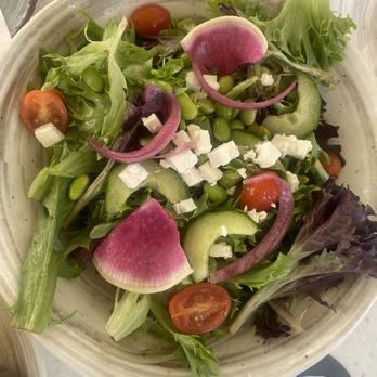 The Beach Bar - Makana Salad - Bars Near Me - Honolulu, Hawaii
