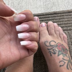 Posh N Polished - Full set and pedicure. Natural colors.