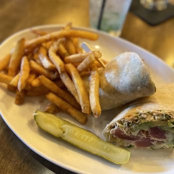 Michael's Cafe White Marsh - Tuna Powerhouse Bistro Fries v - Bars Near Me - Middle River, Maryland Michael's Cafe White Marsh - Tuna Powerhouse Bistro Fries v - Bars Near Me - Middle River, Maryland