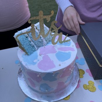 Cake Expressions - Gender reveal cake - Bakeries Near Me - Santa Clara, California