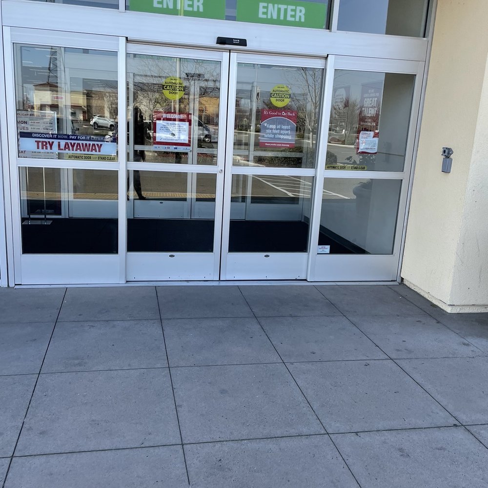 Burlington - Walking in - Department Stores Near Me - Fresno, California