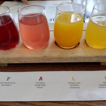 Nolabelle Kitchen + Bar - Mimosa Flight - Burgers Near Me - Mankato, Minnesota Nolabelle Kitchen + Bar - Mimosa Flight - Burgers Near Me - Mankato, Minnesota