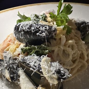 The Martini House - a plate of pasta and musselling - Bars Near Me - Burlington, Ontario The Martini House - a plate of pasta and musselling - Bars Near Me - Burlington, Ontario