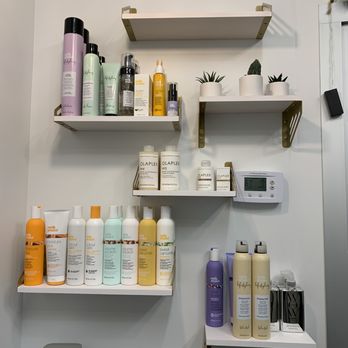 Amaryllis Lounge - Hair Salons Near Me - Durham, North Carolina