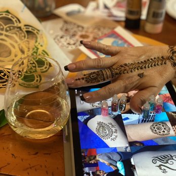 Henna Folsom - Girl's night - Henna Artists Near Me Henna Folsom - Girl's night - Henna Artists Near Me