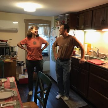 Mountain Home - Lisa and Scott - Bed & Breakfast Near Me - Front Royal, Virginia