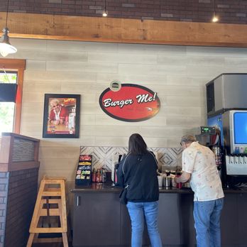 Burger Me! - Waiting for our order - Burgers Near Me - Reno, Nevada Burger Me! - Waiting for our order - Burgers Near Me - Reno, Nevada