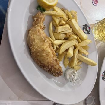 Poppies - Cod - Fish & Chips Near Me - London, XGL
