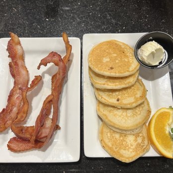 Keke's Breakfast Cafe - Bacon and silver dollar pancakes - Breakfast & Brunch Near Me - Boca Raton, Florida Keke's Breakfast Cafe - Bacon and silver dollar pancakes - Breakfast & Brunch Near Me - Boca Raton, Florida