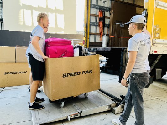 HAPPY HOME MOVING - 476 Photos & 309 Reviews - 905 Beacon Ave, Los