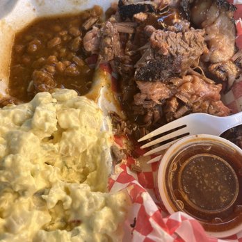 Smokin' Butts BBQ - Barbeque Near Me - Pioneer, Tennessee