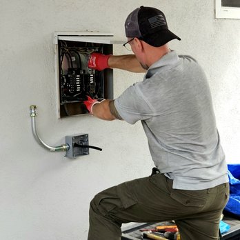 Energy & Ptnrs - Installation of an Emporia Level 2 EV charger and smart energy monitor with dynamic load management. - Electricians Near Me - El Segundo, California Energy & Ptnrs - Installation of an Emporia Level 2 EV charger and smart energy monitor with dynamic load management. - Electricians Near Me - El Segundo, California