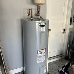 CDS Plumbing - Happy Friday! Another day, another water heater swap out for us. We love how this turned out!