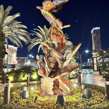Wynn - Shopping Centers Near Me - Las Vegas, Nevada