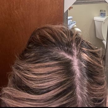 Di Sorellas - Scalp being burned by negligence by the owner. - Nail Salons Near Me - Paducah, Kentucky Di Sorellas - Scalp being burned by negligence by the owner. - Nail Salons Near Me - Paducah, Kentucky