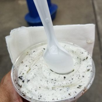 Katie's Frozen Custard - Cookies and Cream Cyclone - Ice Cream & Frozen Yogurt Near Me - Waco, Texas