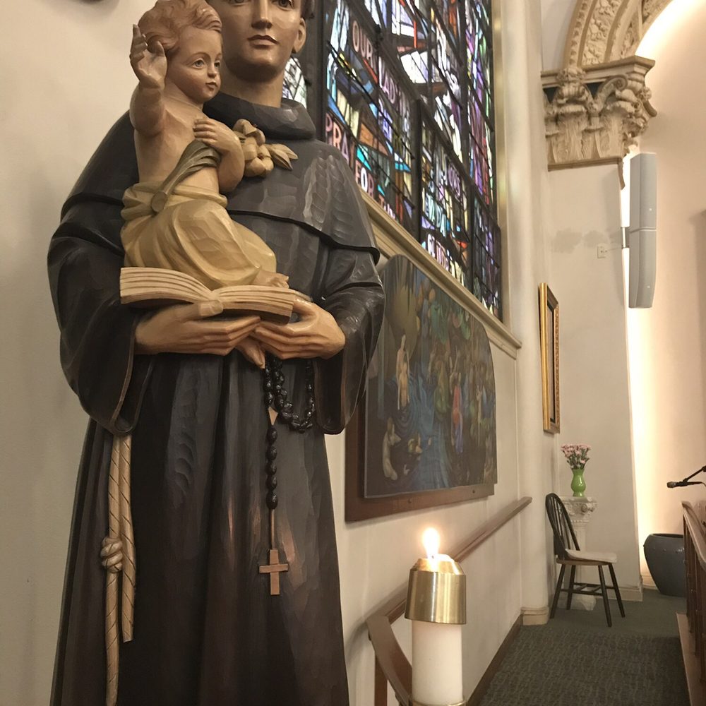 St Thomas Aquinas Cathedral - St Anthony of Padua holding baby Jesus - Churches Near Me - Reno, Nevada St Thomas Aquinas Cathedral - St Anthony of Padua holding baby Jesus - Churches Near Me - Reno, Nevada