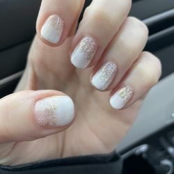 Avalon Hair and Nail Salon - Embracing winter