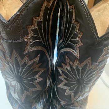 Emmanuel Shoe Repair - Excellent work fixing the tear in my left boot. It looks so good I'm going to have him do the right boot to match. - Shoe Repair Near Me - Everett, Washington Emmanuel Shoe Repair - Excellent work fixing the tear in my left boot. It looks so good I'm going to have him do the right boot to match. - Shoe Repair Near Me - Everett, Washington