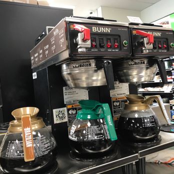 7-Eleven - a coffee maker and coffee pot on a shelf in a store - Convenience Stores Near Me - Washington, Michigan