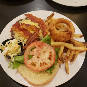 Amphora Diner - Breakfast & Brunch Near Me - Herndon, Virginia