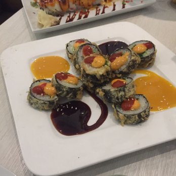 Asian Mint - Spicy tuna tornado roll - Asian Fusion Near Me - Dallas, Texas