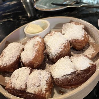Buttermilk & Bourbon - Southern Near Me - Boston, Massachusetts