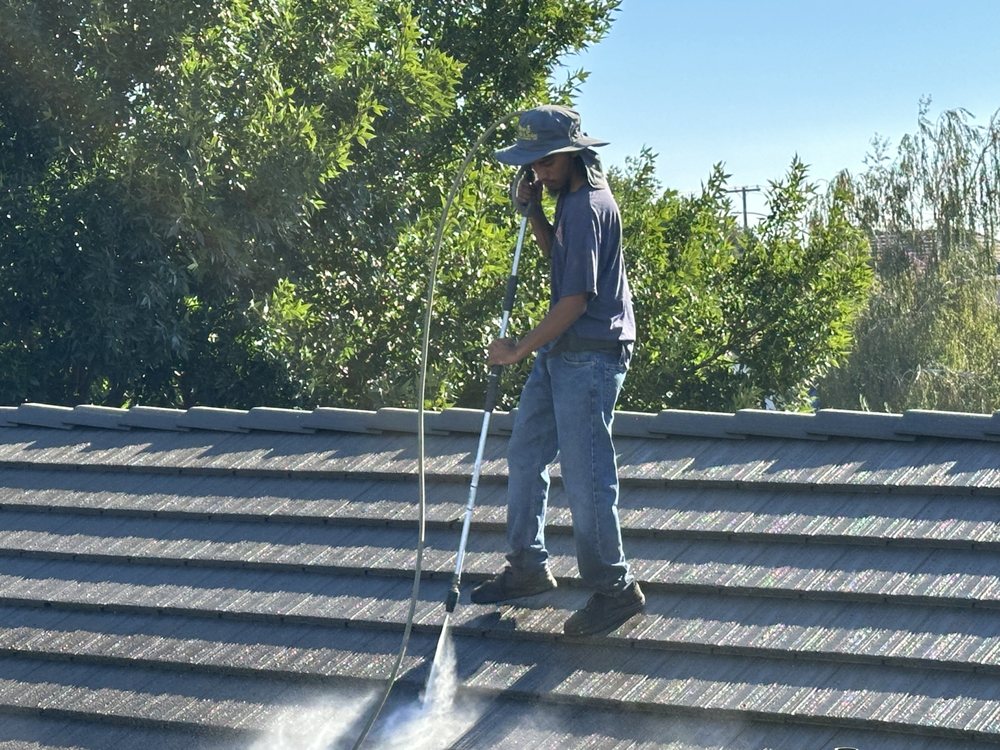 Slide of Rescue Roofer