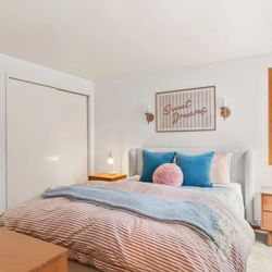 The Malibu Retreat - The Malibu Retreat - Mod House queen room