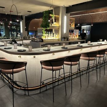 PLANTA Queen Coconut Grove - Bar - Sushi Bars Near Me - Coconut Grove, Florida