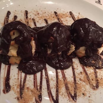 Alessandro & Frederico - Beignets filled with ice cream and doused in chocolate - Restaurants Near Me - Rio de Janeiro, RJ