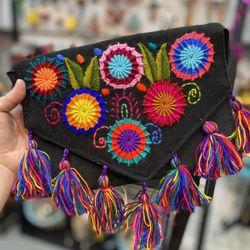 Neryco Handmade Store - Embroidered bags