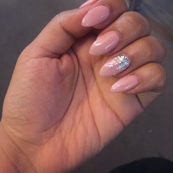 Ombre Nails - Nail Salons Near Me - Los Angeles, California