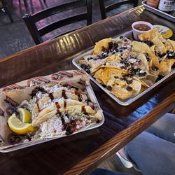 Johnny's Tavern Blue Springs - Firecracker tacos, and espi-nachos.