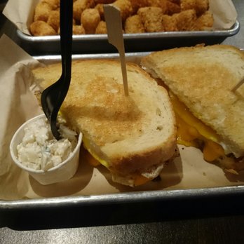 American Grub - AG club - Burgers Near Me - Tustin, California