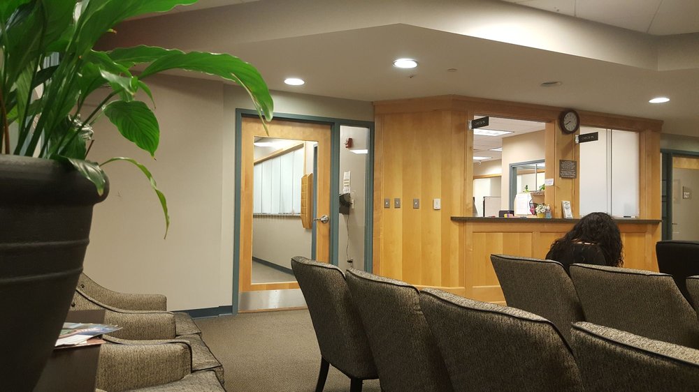 ORTHO URGENT CARE Updated October 2024 863 N Main St Extension