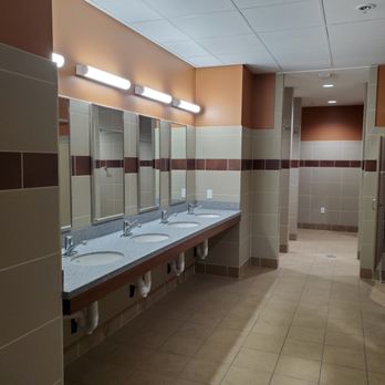 Sich Construction - Porcelain tile installation - Tiling Near Me Sich Construction - Porcelain tile installation - Tiling Near Me
