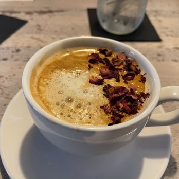 Toast Kitchen & Bar - Rose Latte - Breakfast & Brunch Near Me - Brea, California