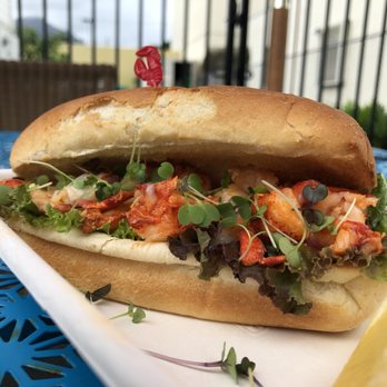 Hamakua Cafe's Mobile Kitchen - a lobster sandwich - Street Vendors Near Me - Kailua, Hawaii