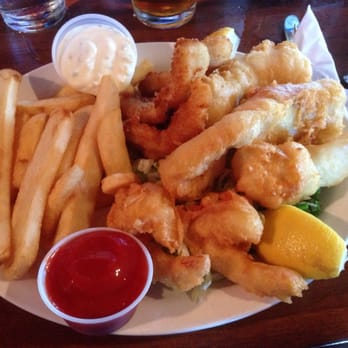 London Bridge Pub - Captain's Platter (I think that's what it was called) - British Near Me - Monterey, California