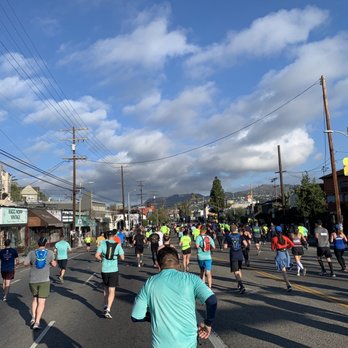 LA Marathon Finish Line - Hollywood sign in the distance - Races & Competitions Near Me LA Marathon Finish Line - Hollywood sign in the distance - Races & Competitions Near Me